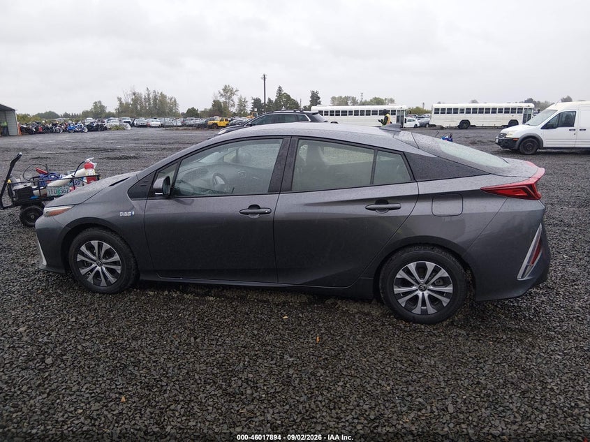 TOYOTA PRIUS PRIME - zdjęcie 15