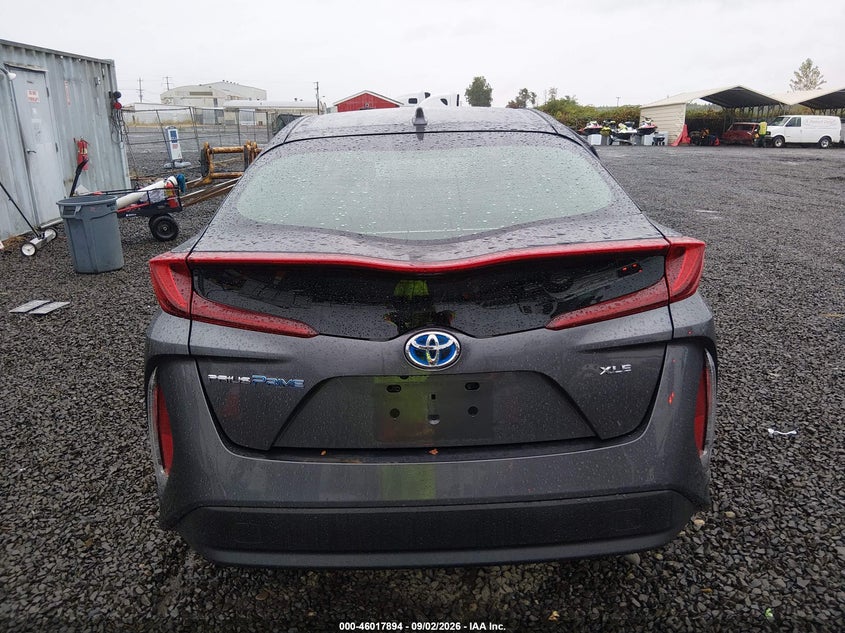 TOYOTA PRIUS PRIME - zdjęcie 17