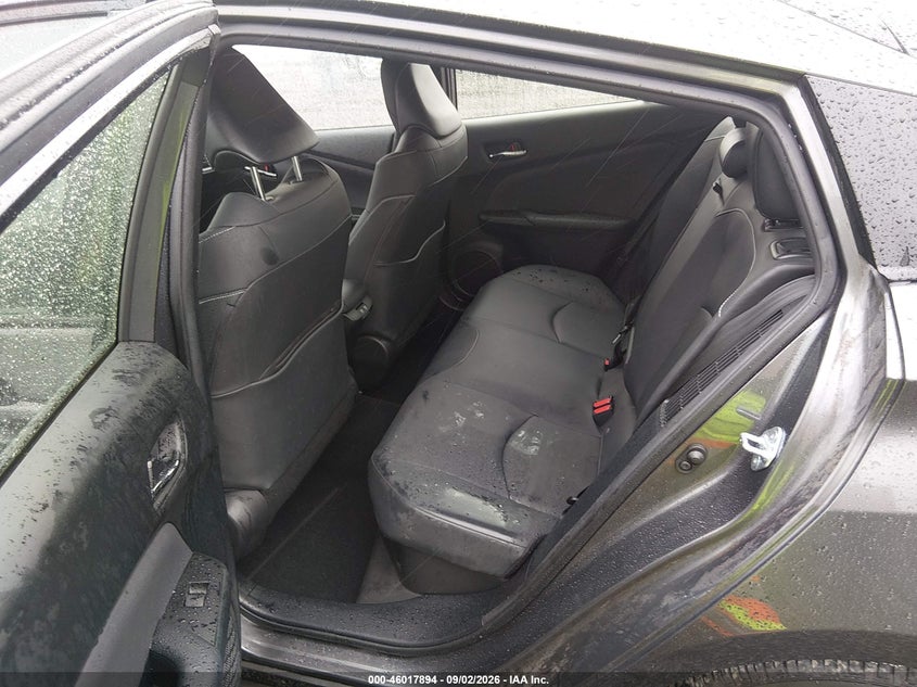 TOYOTA PRIUS PRIME - zdjęcie 8