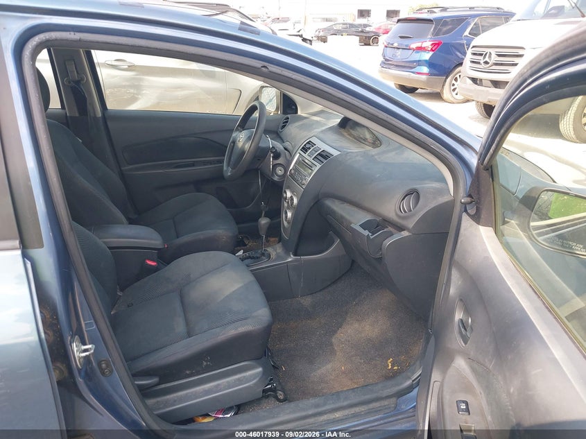 2012 TOYOTA YARIS — zdjęcie 5