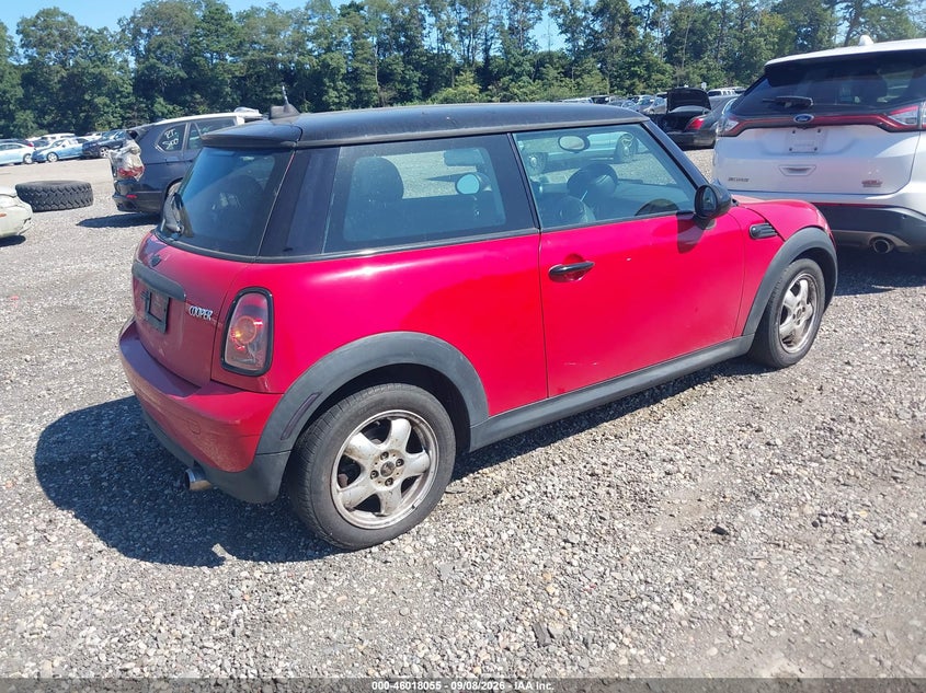 2009 MINI COOPER auction photo 4