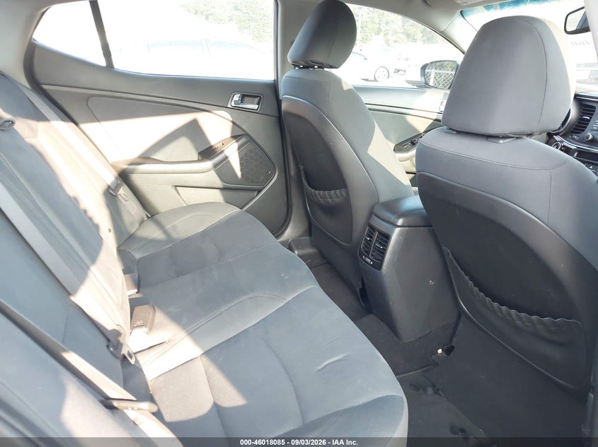 2014 KIA OPTIMA HYBRID auction photo 8