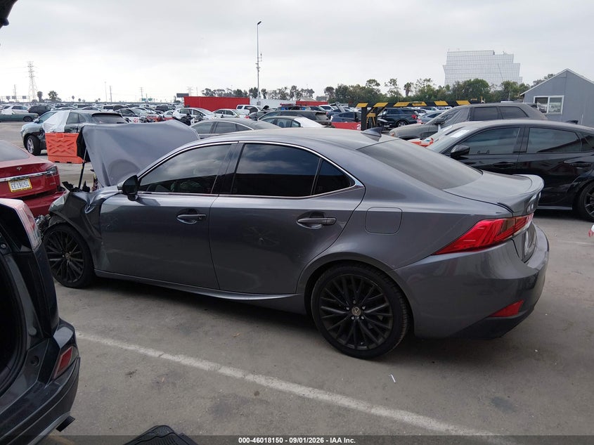 LEXUS IS 200T - zdjęcie 14