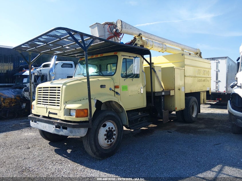 1997 INTERNATIONAL 4000 auction photo 2
