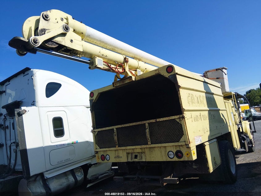 1997 INTERNATIONAL 4000 auction photo 4