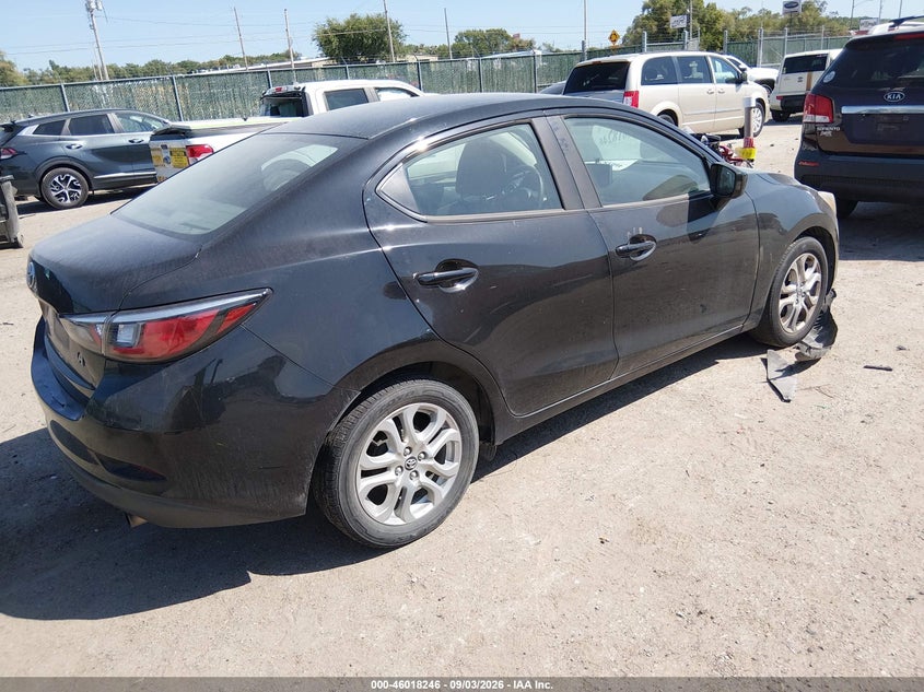 2017 TOYOTA YARIS IA auction photo 4