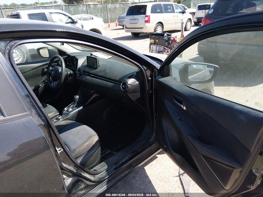 2017 TOYOTA YARIS IA auction photo 5