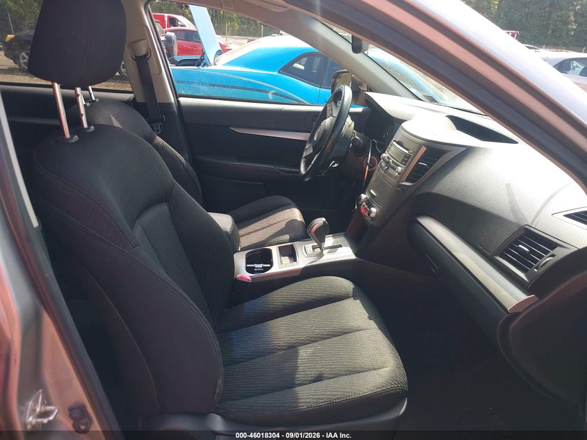 2010 SUBARU OUTBACK auction photo 5
