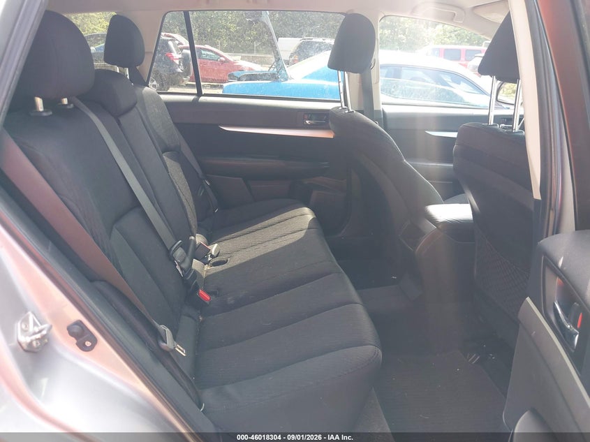 2010 SUBARU OUTBACK auction photo 8