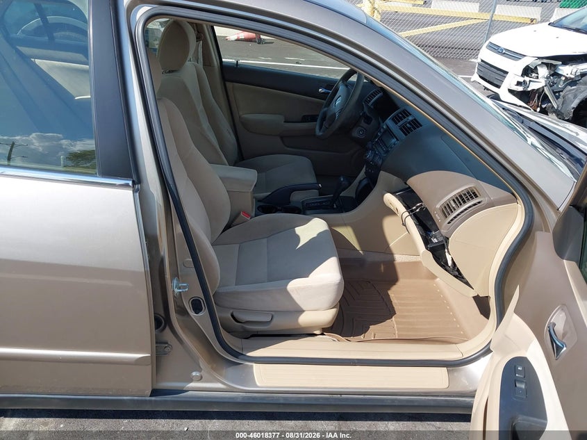 2004 HONDA ACCORD auction photo 5