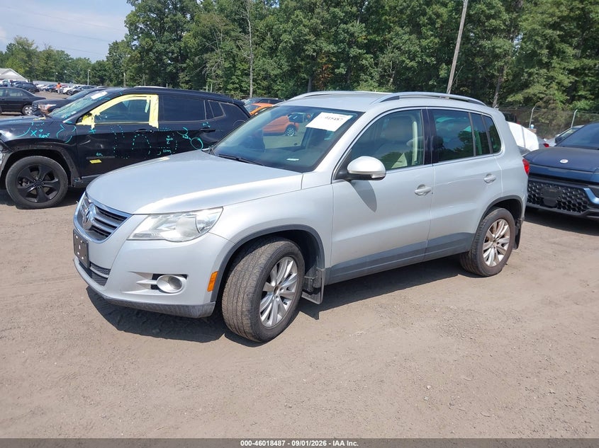 2009 VOLKSWAGEN TIGUAN auction photo 2
