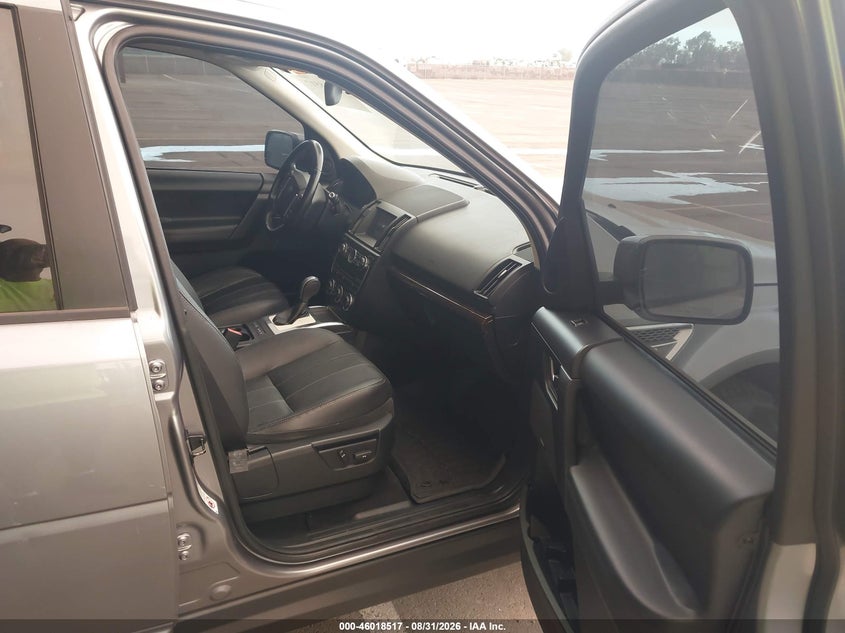2013 LAND ROVER LR2 auction photo 5