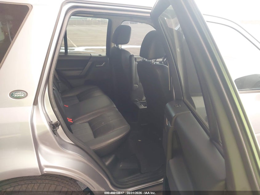 2013 LAND ROVER LR2 auction photo 8
