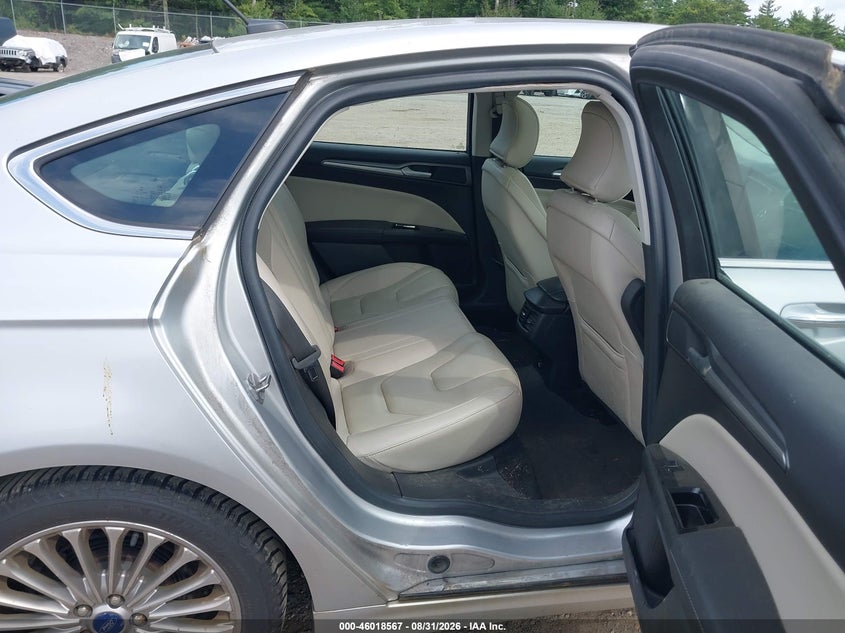 2016 FORD FUSION auction photo 8