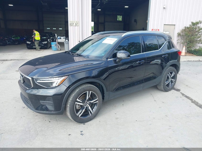 2024 VOLVO XC40 auction photo 2