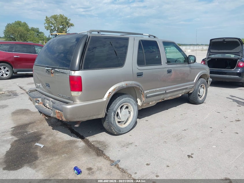 2001 CHEVROLET BLAZER — zdjęcie 4