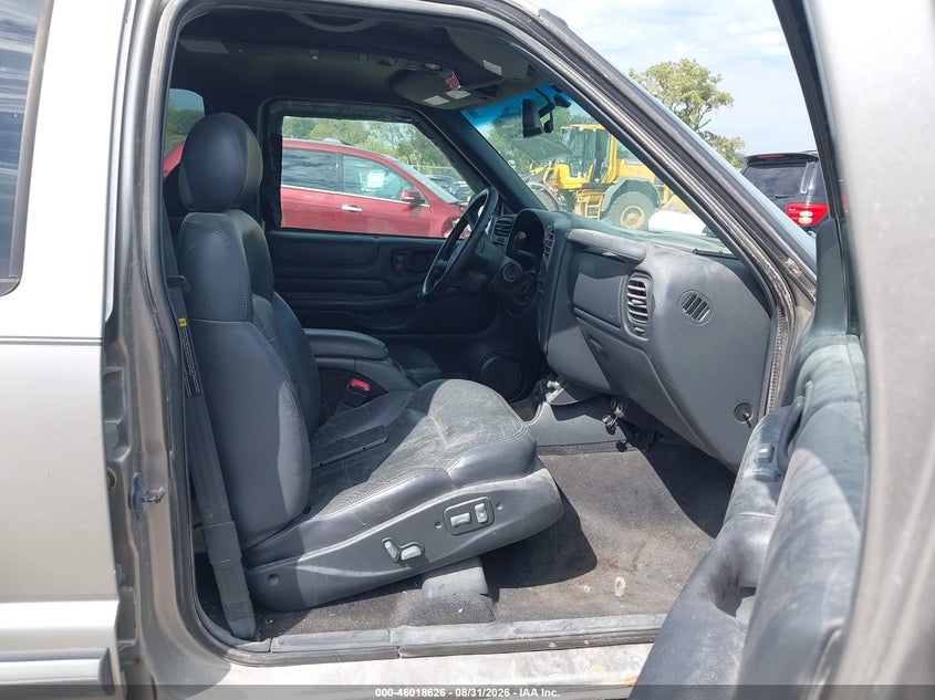 2001 CHEVROLET BLAZER — zdjęcie 5