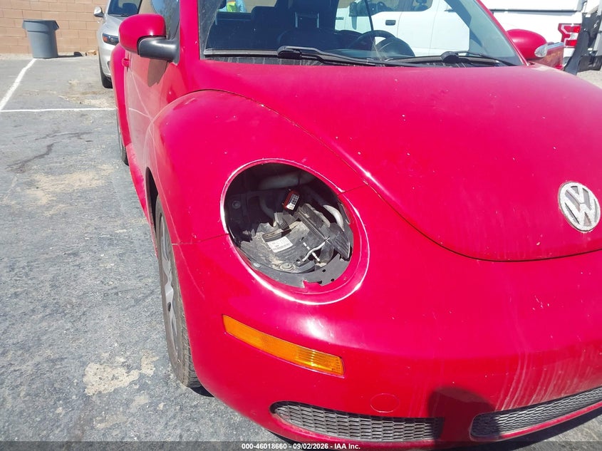 2006 VOLKSWAGEN NEW BEETLE auction photo 6