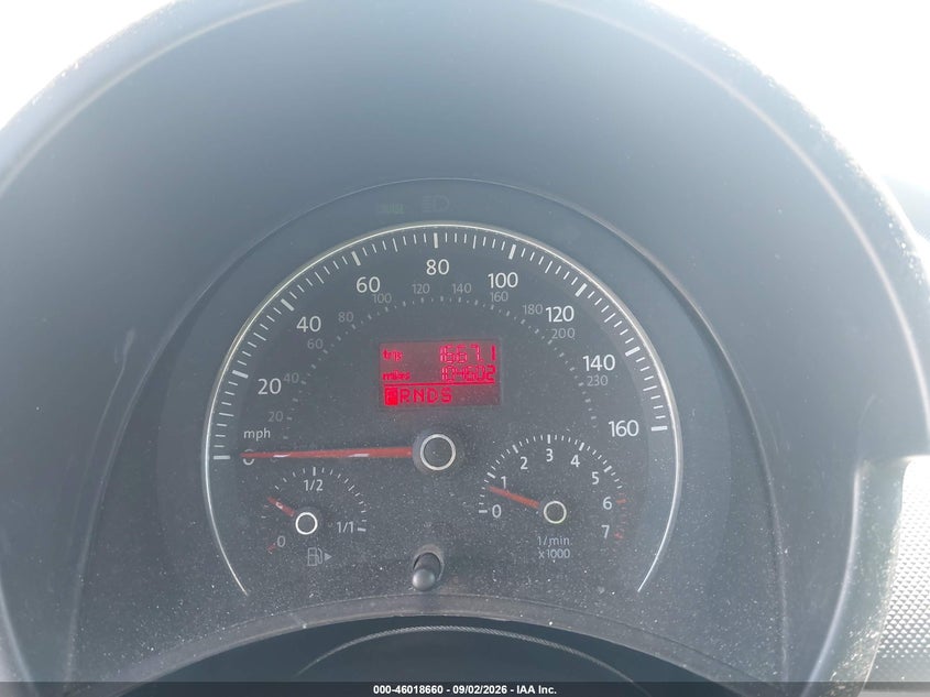 2006 VOLKSWAGEN NEW BEETLE auction photo 7