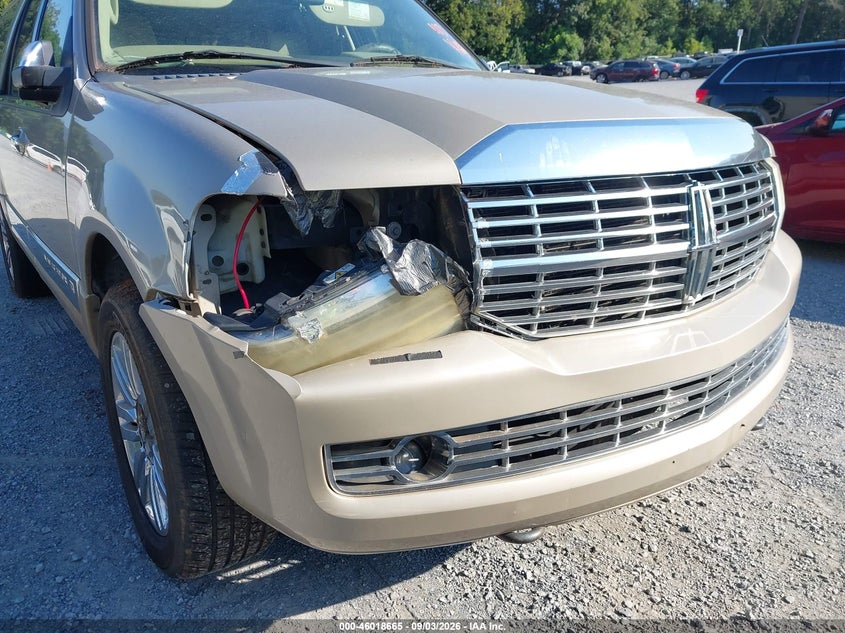 LINCOLN NAVIGATOR L 2007 VIN 5LMFL28577LJ24149