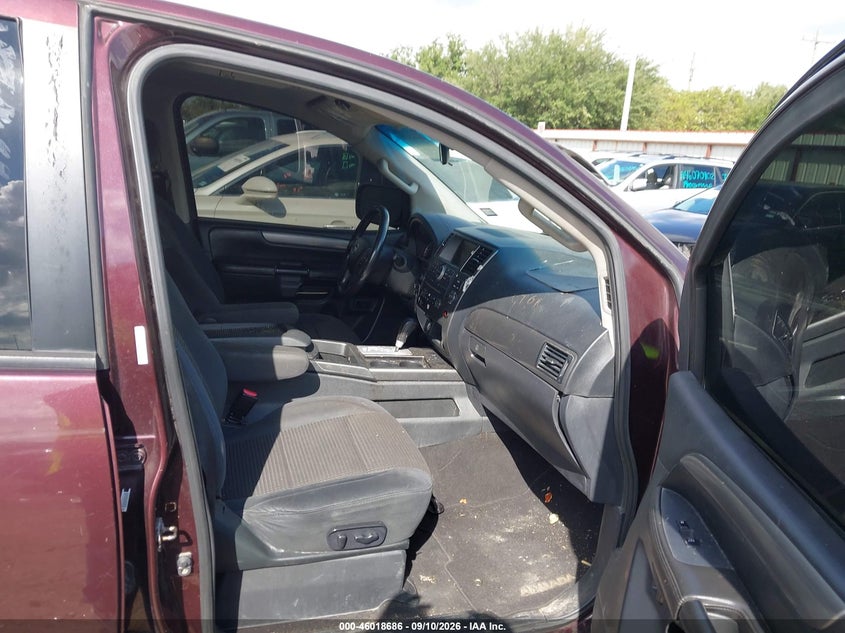 2014 NISSAN ARMADA auction photo 5