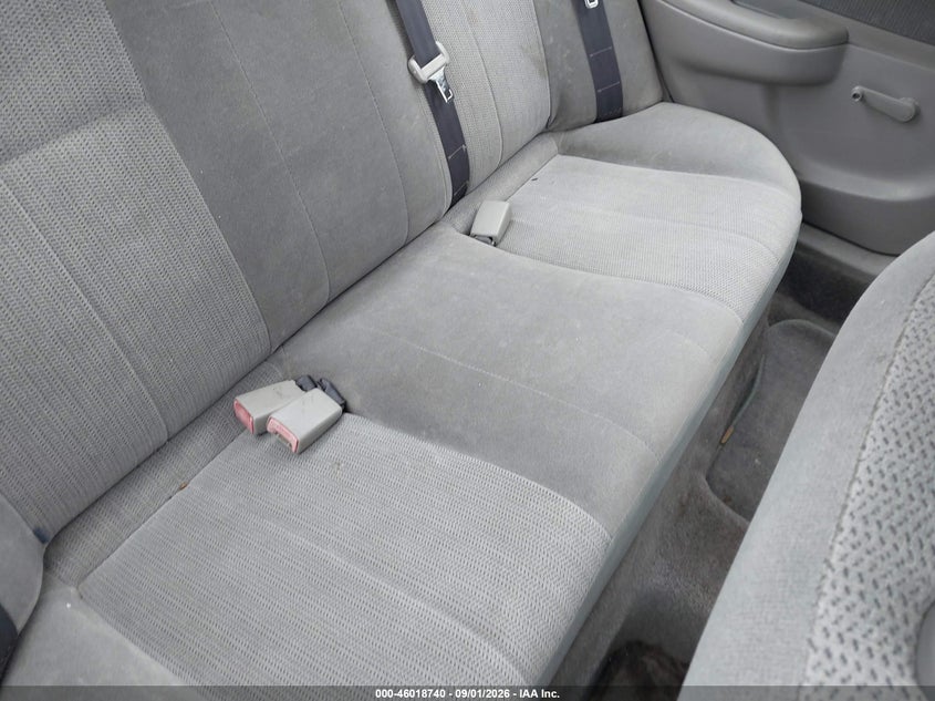 2001 TOYOTA COROLLA auction photo 8
