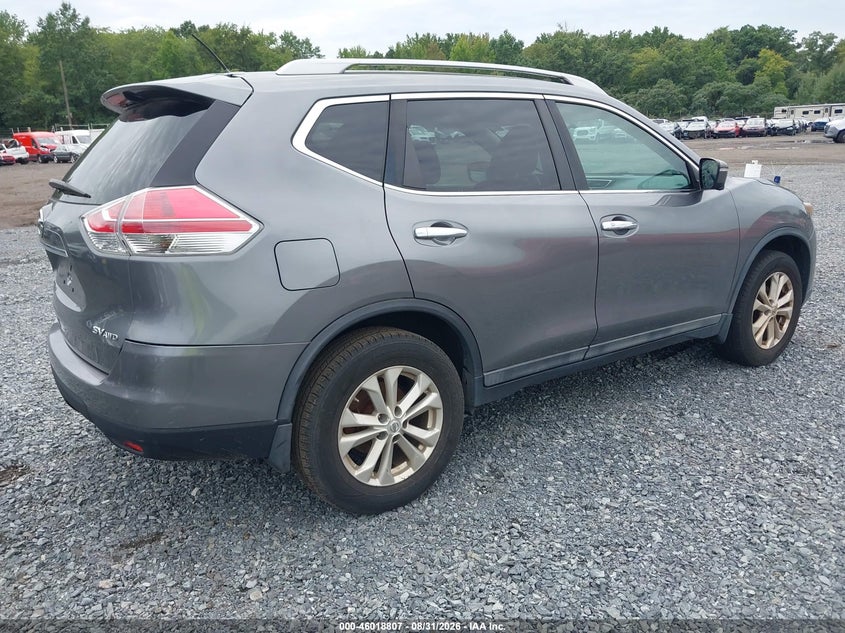 2015 NISSAN ROGUE auction photo 4