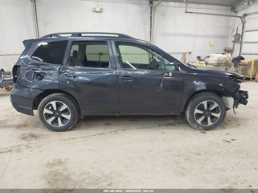 SUBARU FORESTER 2017 VIN JF2SJAGC9HH517551