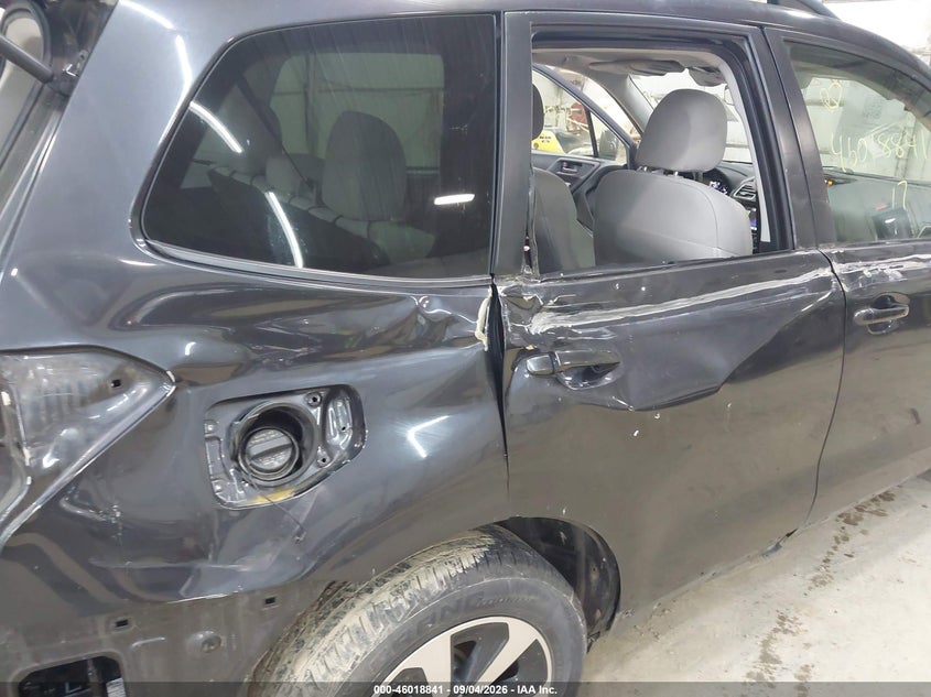 SUBARU FORESTER 2017 VIN JF2SJAGC9HH517551