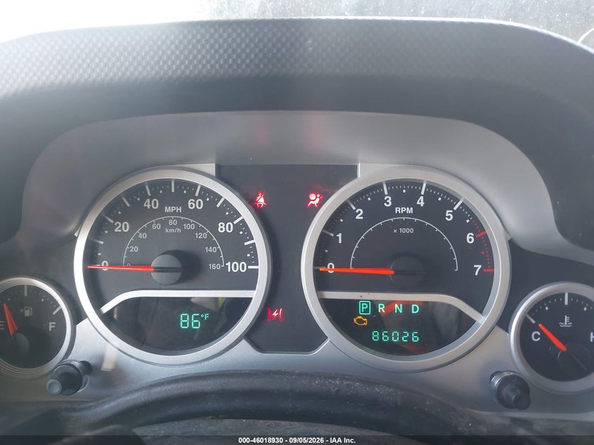 2010 JEEP WRANGLER UNLIMITED auction photo 7