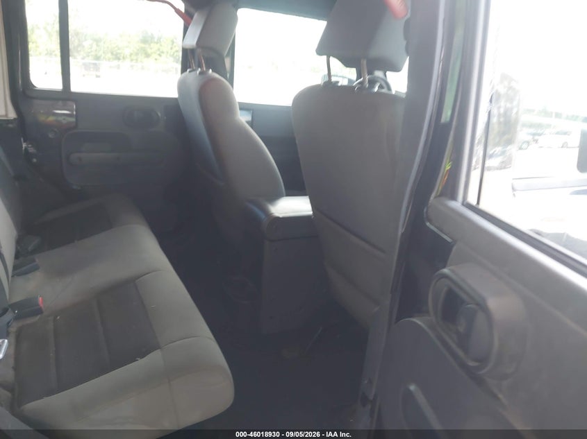 2010 JEEP WRANGLER UNLIMITED auction photo 8