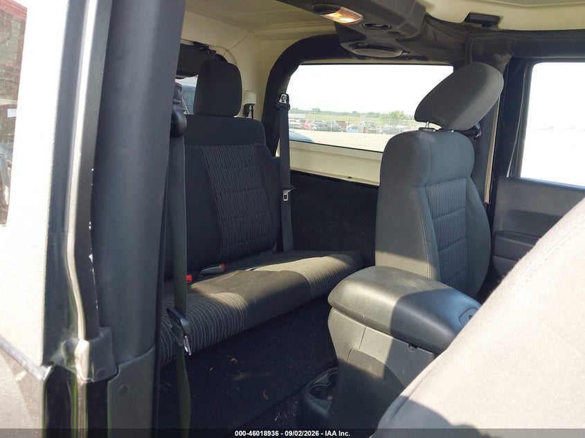2011 JEEP WRANGLER auction photo 8