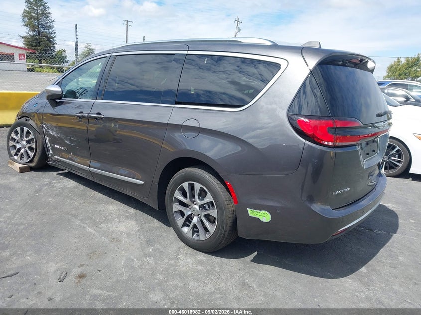 CHRYSLER PACIFICA HYBRID 2022 VIN 2C4RC1N71NR220397