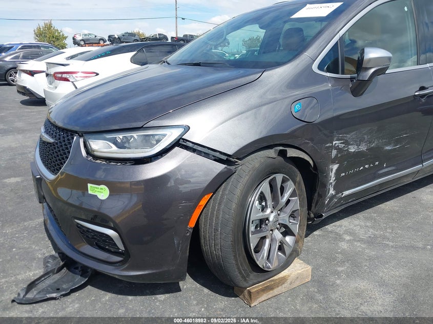 CHRYSLER PACIFICA HYBRID - zdjęcie 6