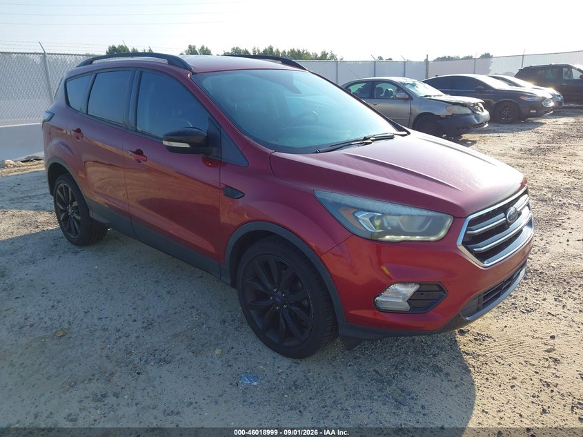 2017 FORD ESCAPE auction photo 1