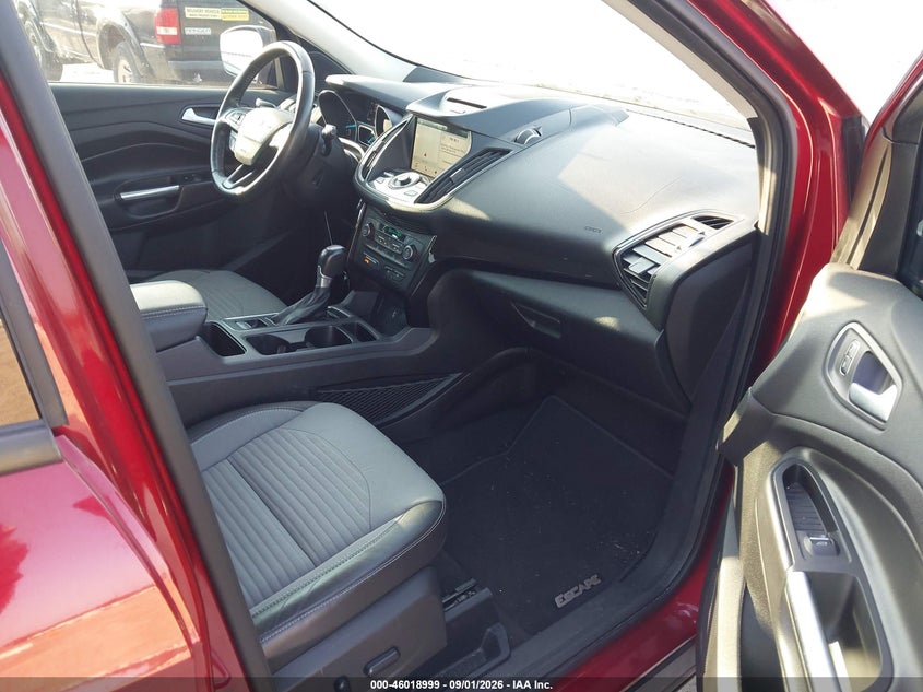 2017 FORD ESCAPE auction photo 5