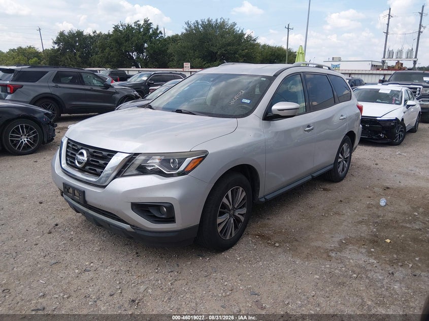 2017 NISSAN PATHFINDER auction photo 2