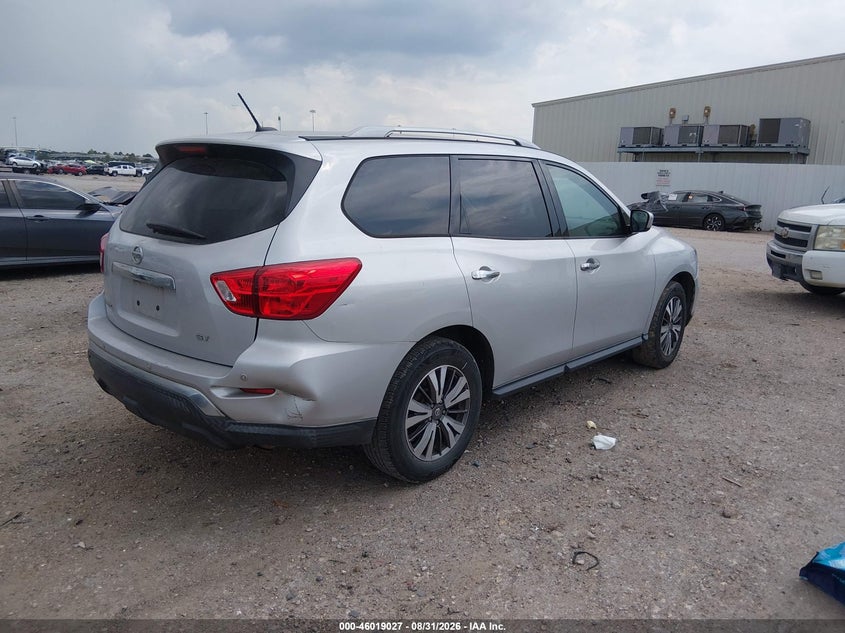 2017 NISSAN PATHFINDER auction photo 4