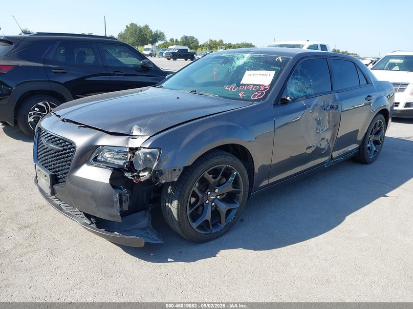 Vin: 2c3ccaagxmh657576, lot: 46518475, chrysler 300 touring 20212