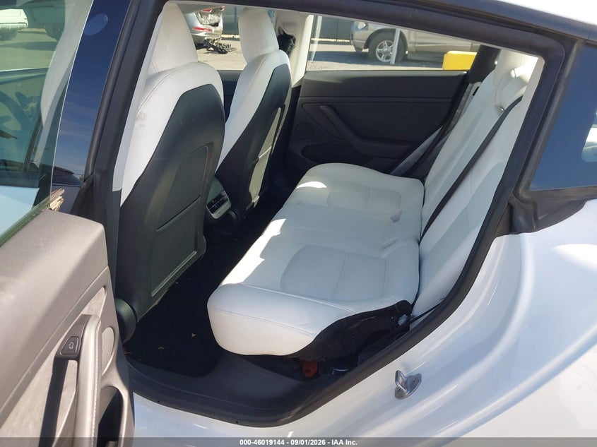 2022 TESLA MODEL 3 auction photo 8