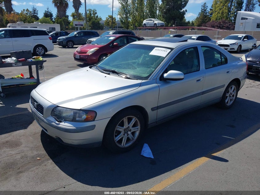 2002 VOLVO S60 auction photo 2