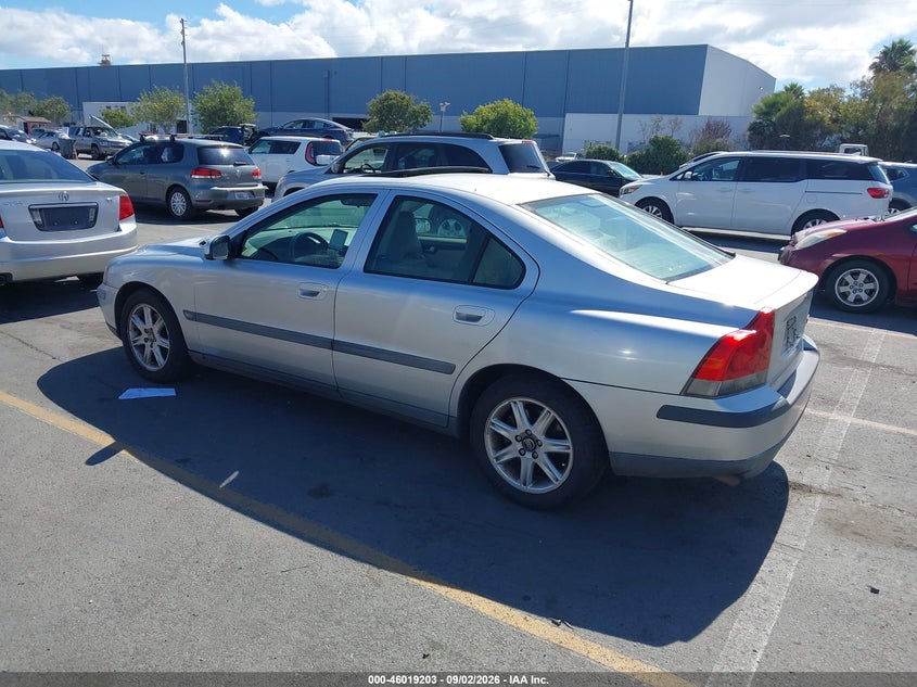 2002 VOLVO S60 auction photo 3