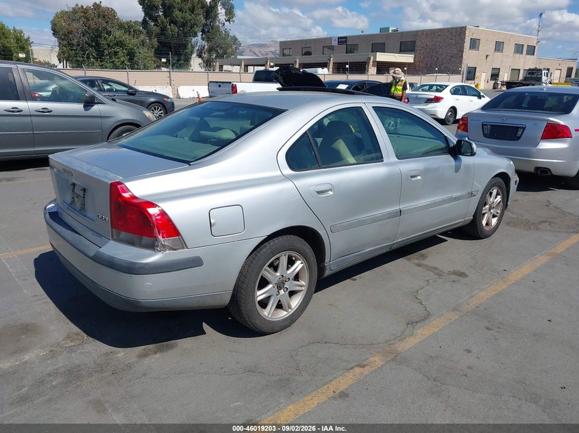 2002 VOLVO S60 auction photo 4