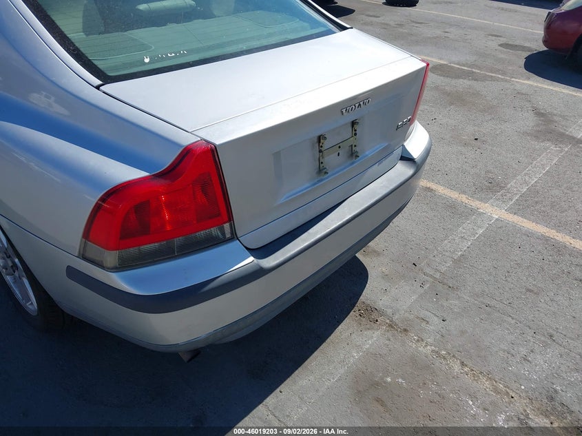 2002 VOLVO S60 auction photo 6