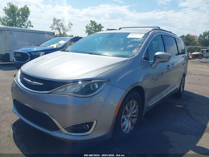 Vin: 2c4rc1bg9hr691870, lot: 46518615, chrysler pacifica touring-l 20172