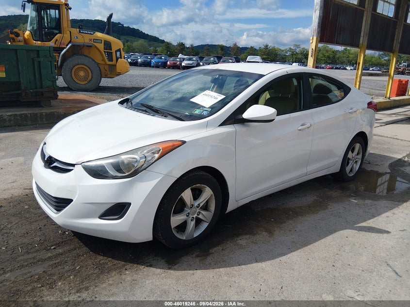 2011 HYUNDAI ELANTRA auction photo 2