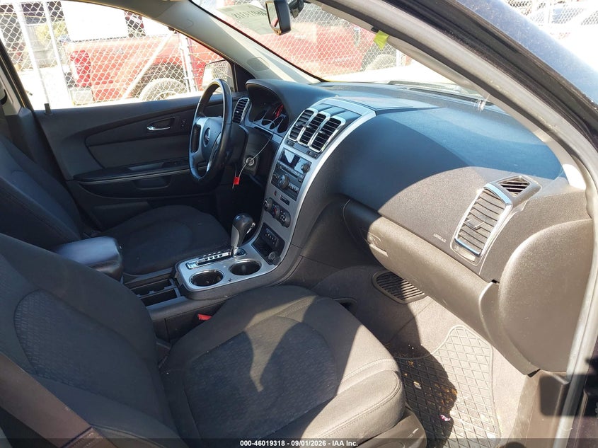 2011 GMC ACADIA auction photo 5