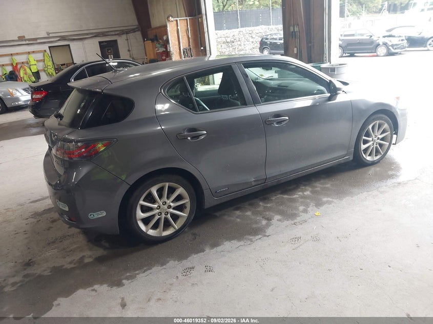 2012 LEXUS CT 200H auction photo 4