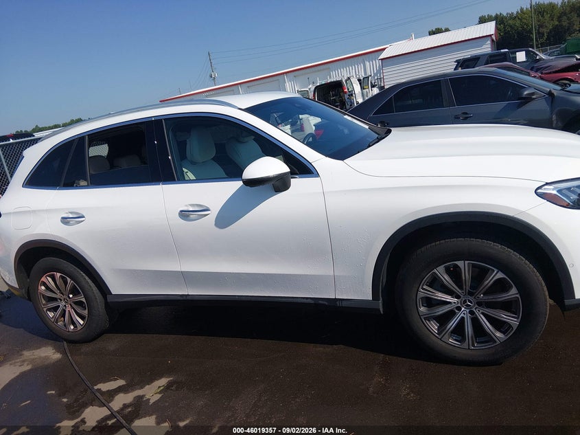 Фото 13 - MERCEDES-BENZ GLC 300