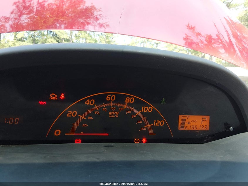 2010 TOYOTA YARIS auction photo 7